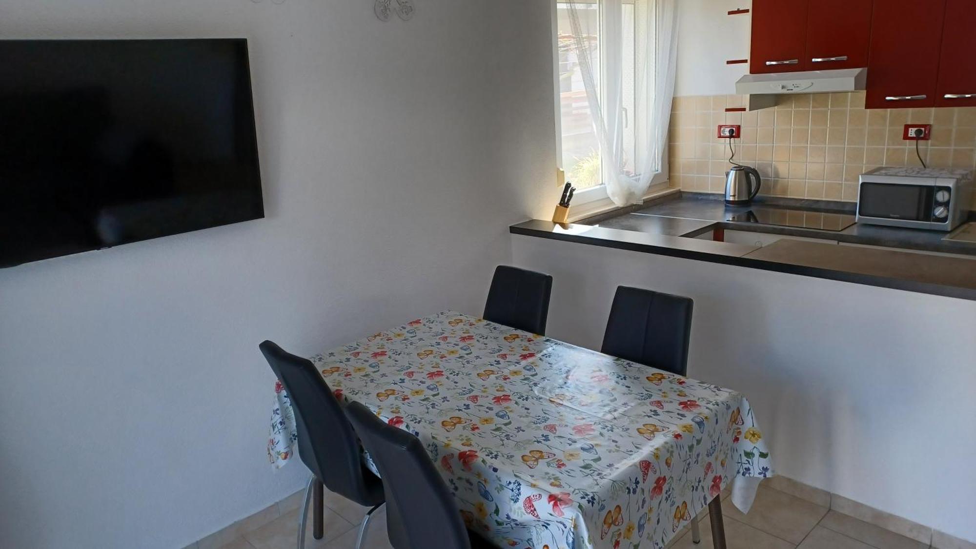 Apartments Villa Adamovic ウマグ 部屋 写真